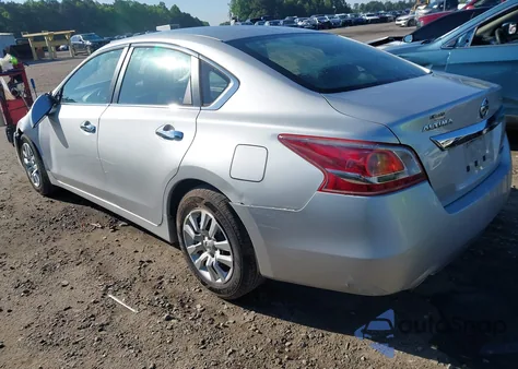 2013 Nissan Altima 2.5 S z USA, uszkodzony, nr VIN 1N4AL3AP7DC199986